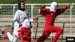 İranın qadınlardan ibarət futbol yığması, 2007