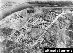 Руины крепости Саркел (Белой Вежи). Аэрофотоснимок 1951 года