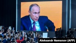 На ежегодной пресс-конференции Владимира Путина, 14 декабря 2017 года