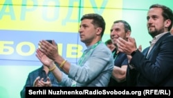 Президент Украины Владимир Зеленский в штабе партии «Слуга народа». Киев, 21 июля 2019 года