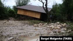 Последствия ливней в Бахчисарайском районе Крыма, село Аромат, 4 июля 2021 года