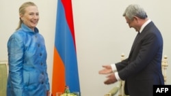 Hillary Clinton və Serzh Sargsyan